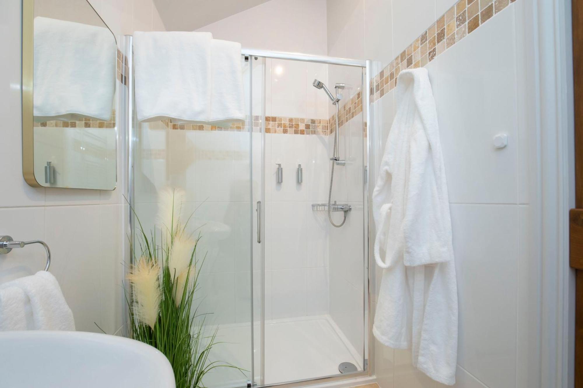 Stable Lodge - Boutique Bed & Breakfast Shurdington Extérieur photo
