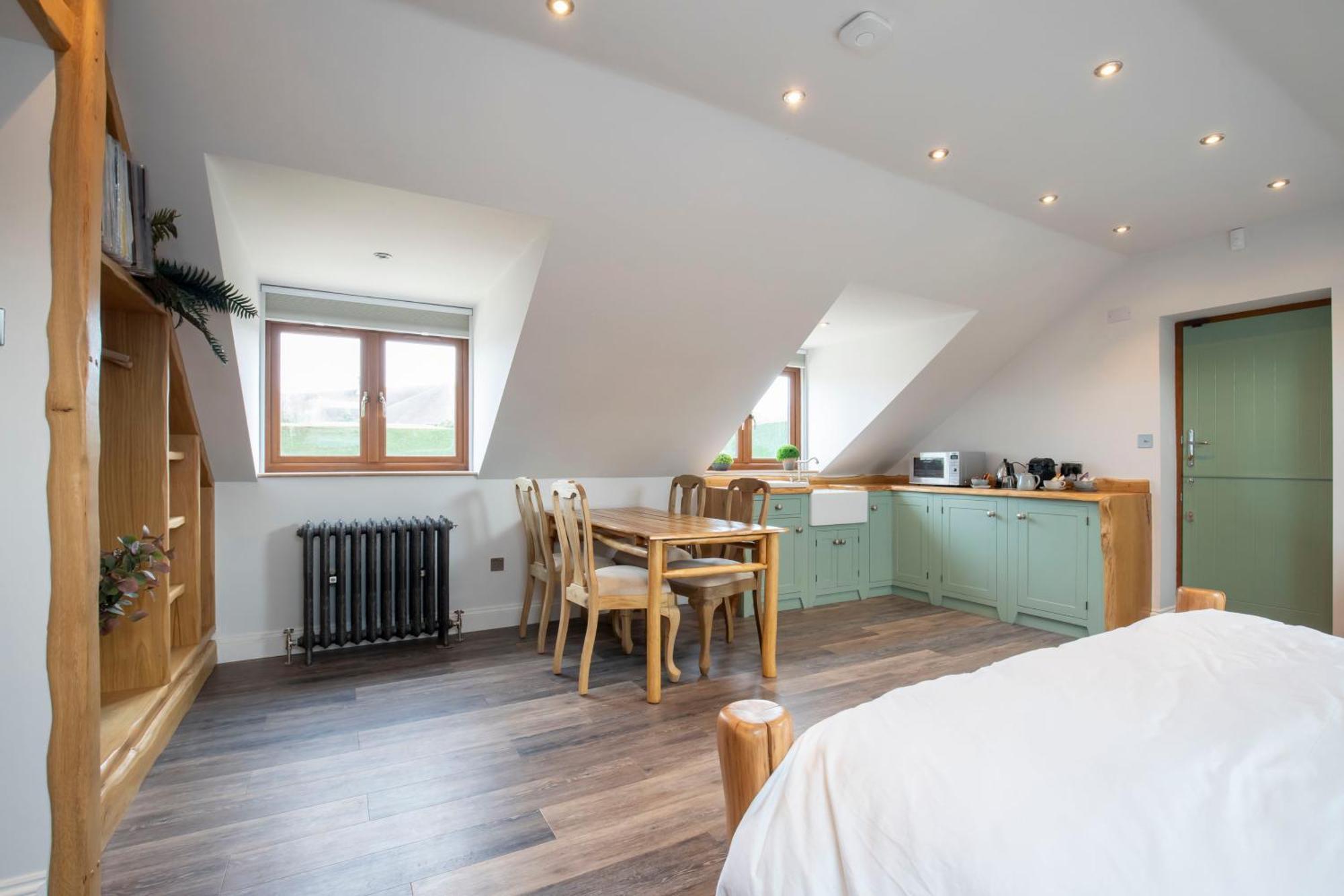 Stable Lodge - Boutique Bed & Breakfast Shurdington Extérieur photo