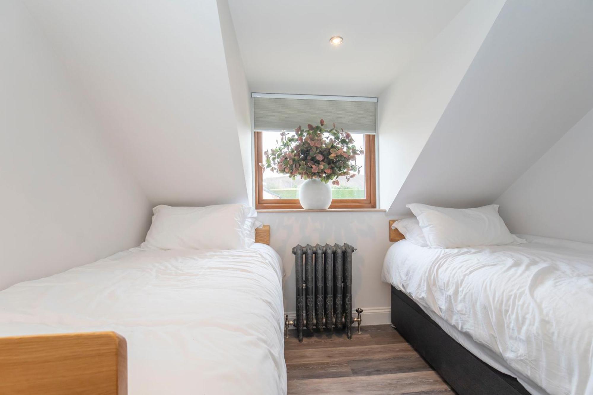 Stable Lodge - Boutique Bed & Breakfast Shurdington Extérieur photo